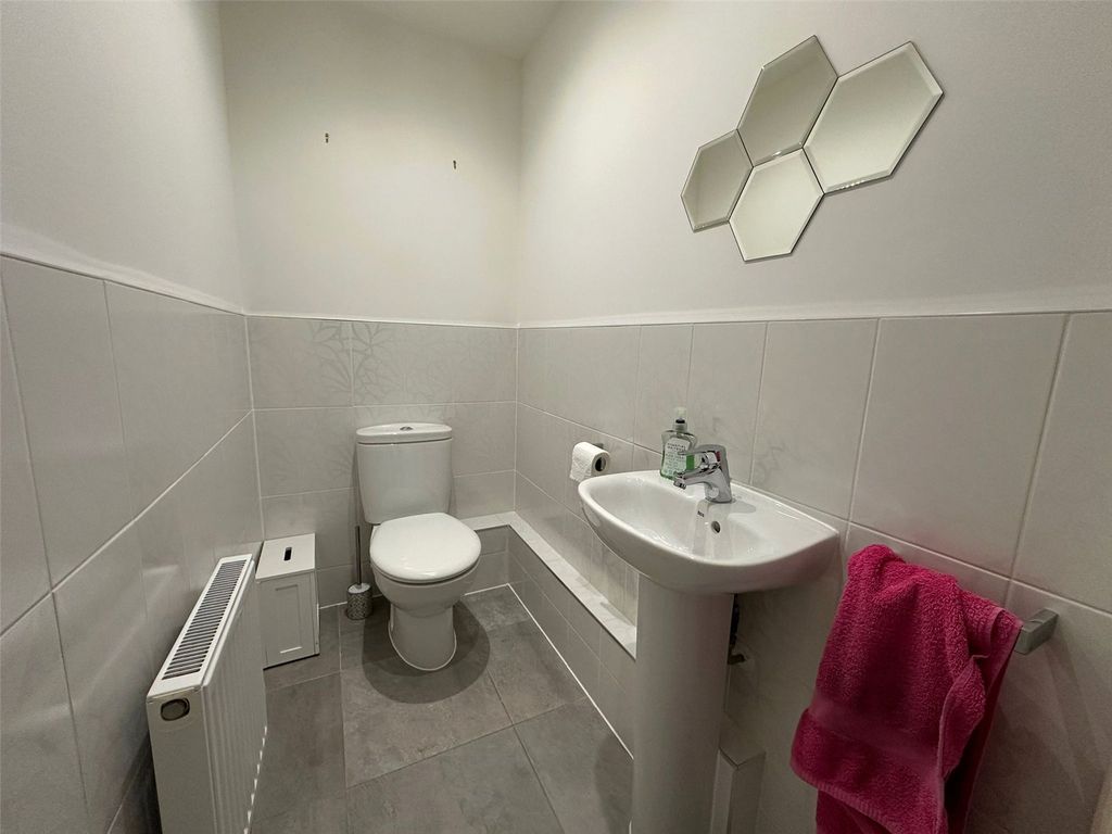 Property photo 3 of 11 Picture No. 01