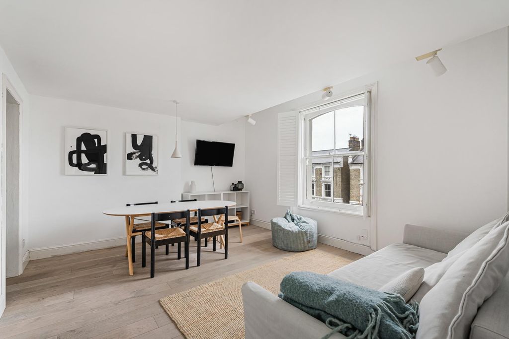 Property photo 2 of 20 Photo 1