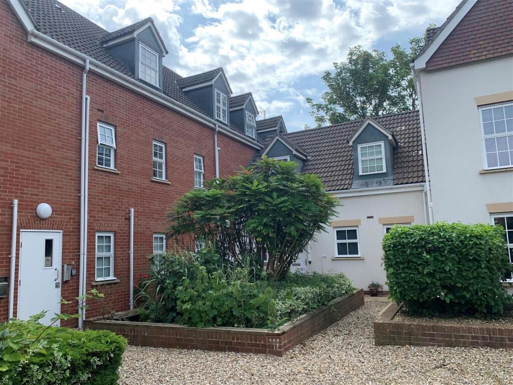 Property photo 1 of 7