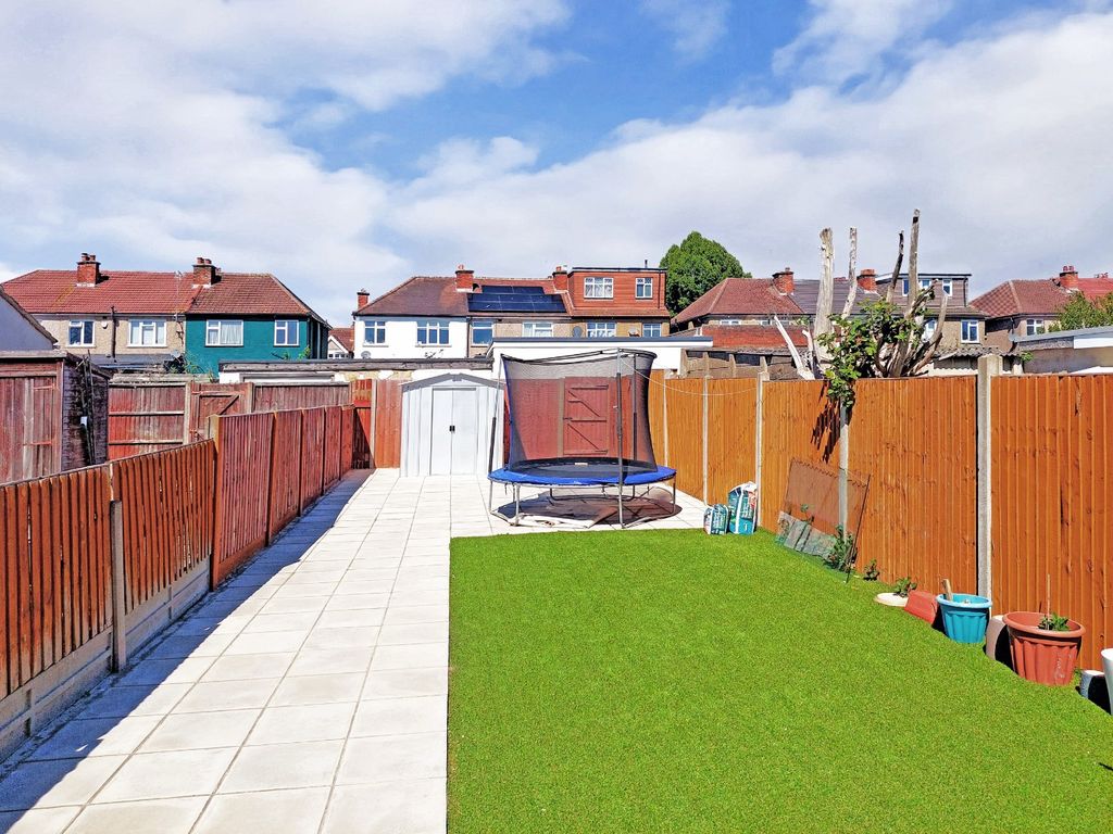 Property photo 2 of 14 5134952
