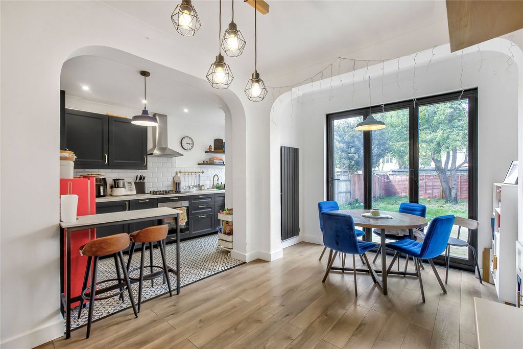 Property photo 1 of 12 Picture No. 29