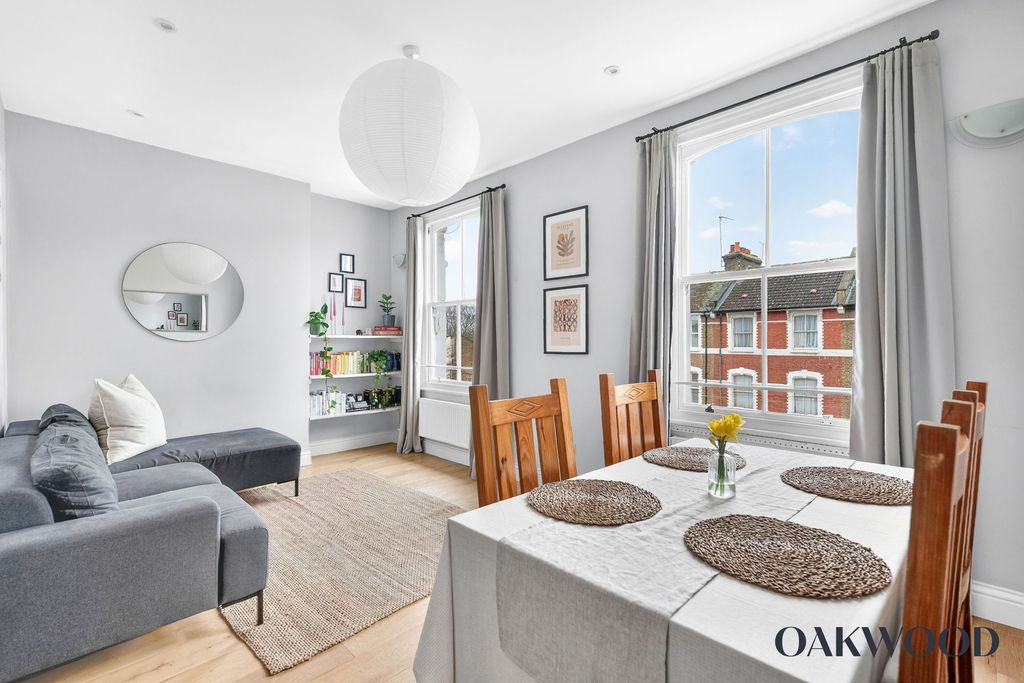 Property photo 2 of 21