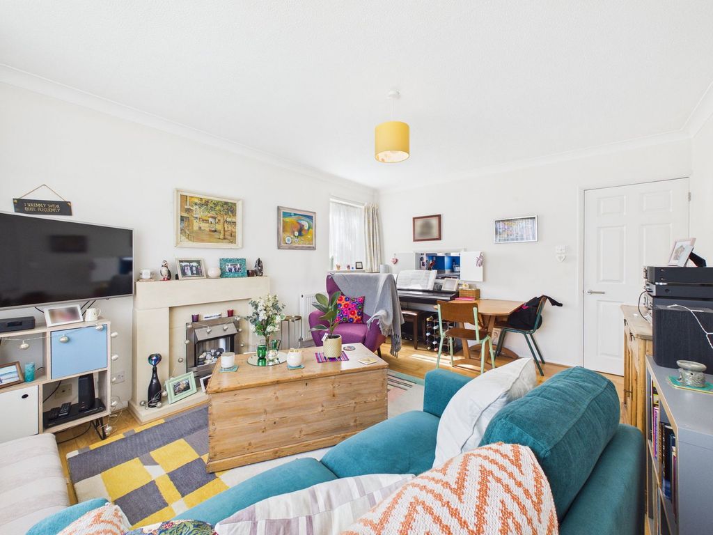 Property photo 3 of 6