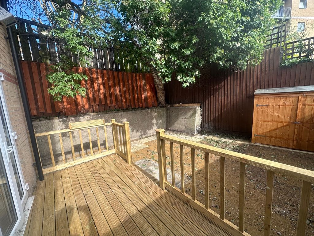 Property photo 3 of 23