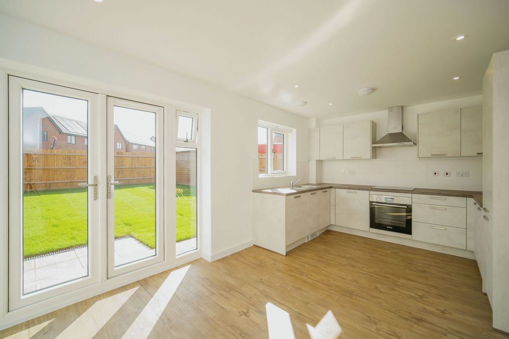 Property photo 2 of 8 Dscf1849