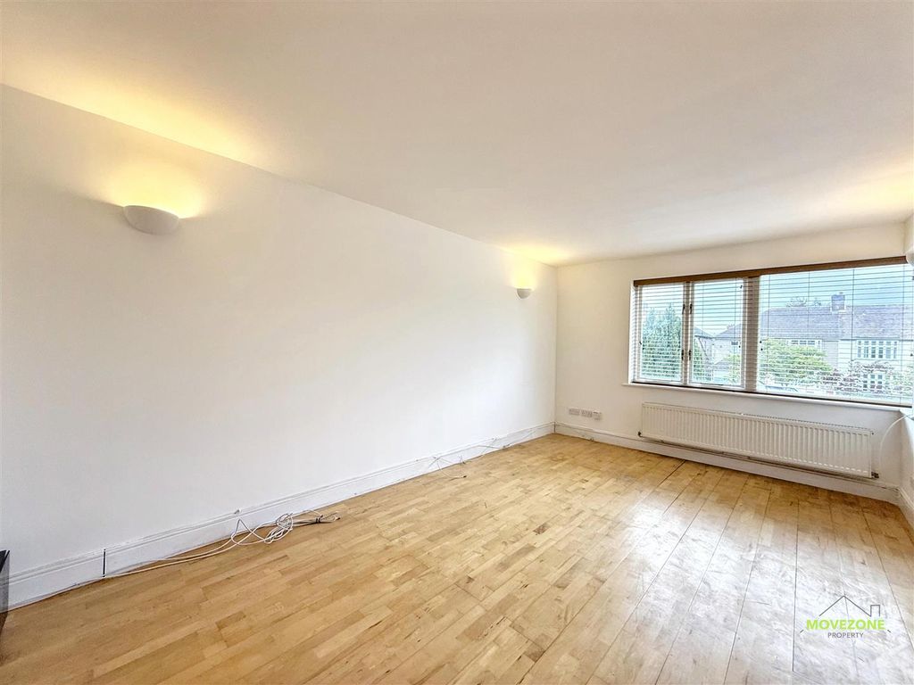 Property photo 2 of 8 Img_9584.Jpg