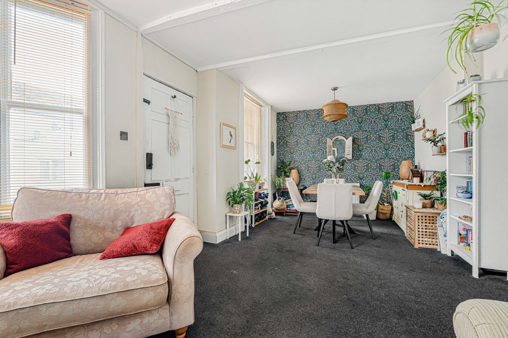 Property photo 2 of 21 12_74046