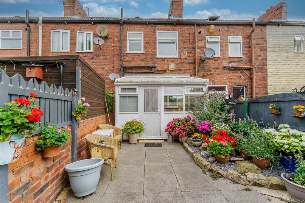 Property photo 2 of 29 Picture No. 33