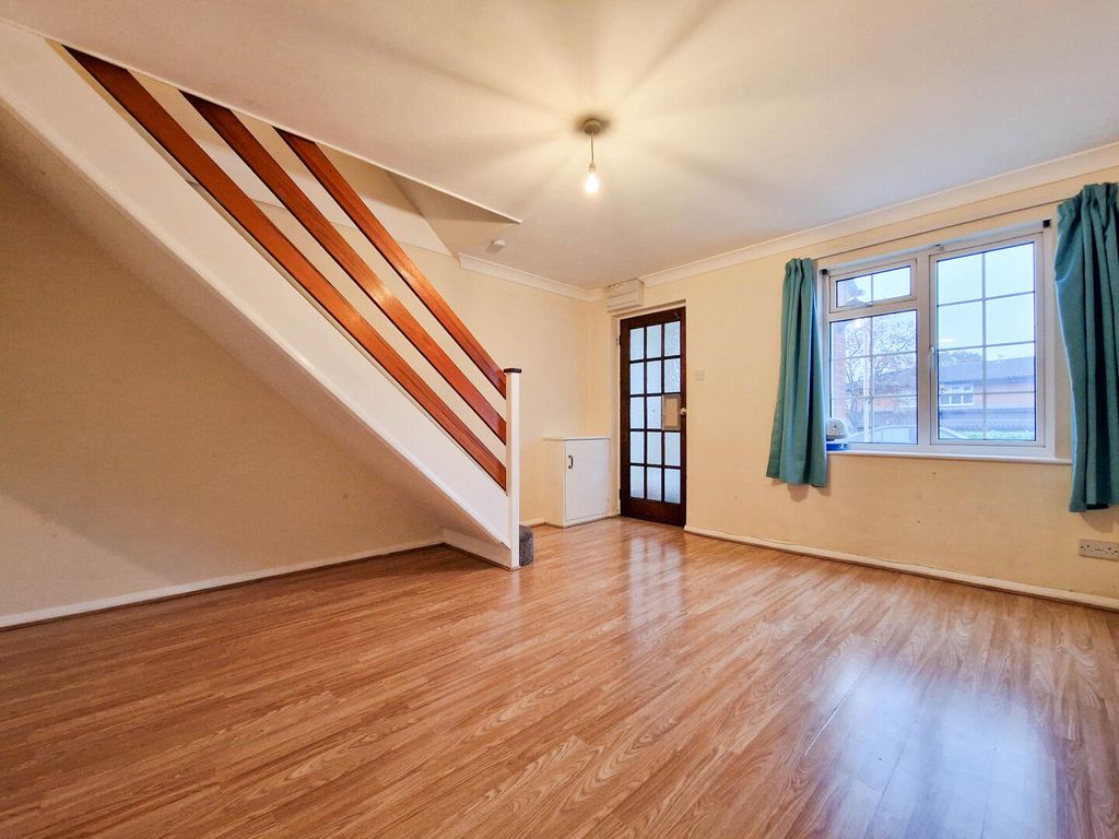 Property photo 3 of 9 Living Room