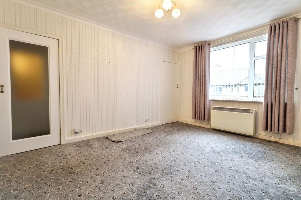 Property photo 3 of 18 Picture No. 03