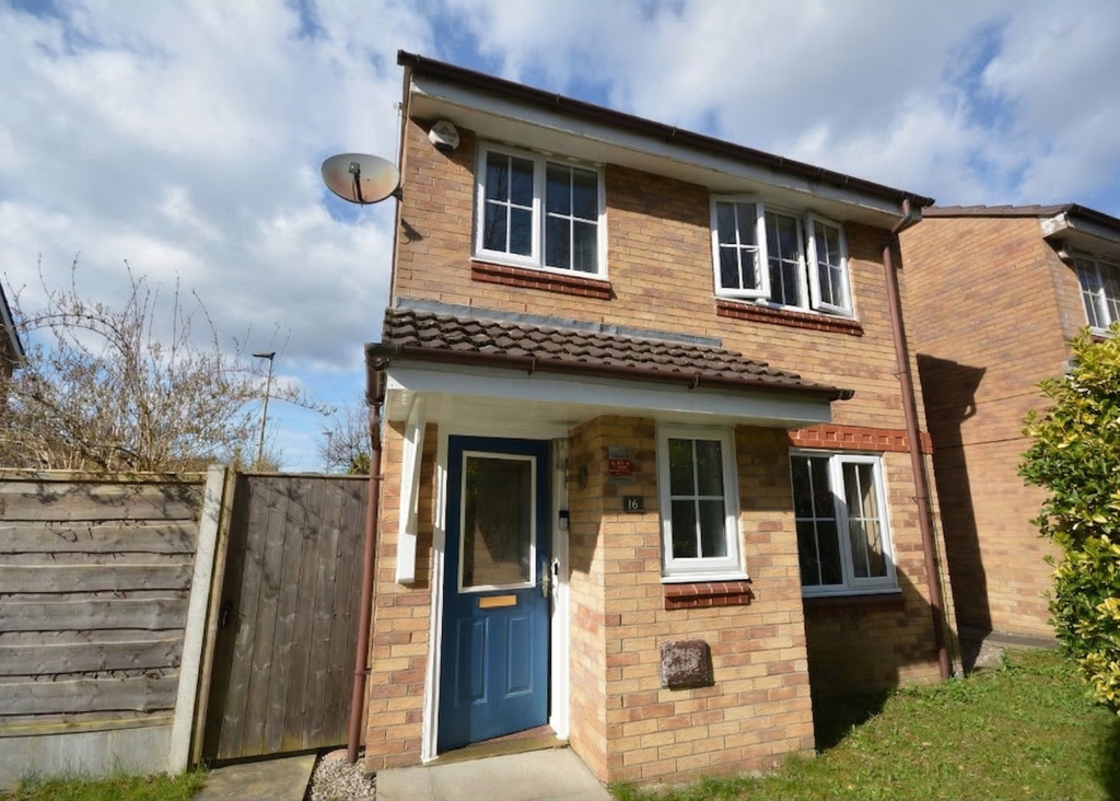 Property photo 1 of 21 16 Sandybrook Drive, Manchester M9 8Ny