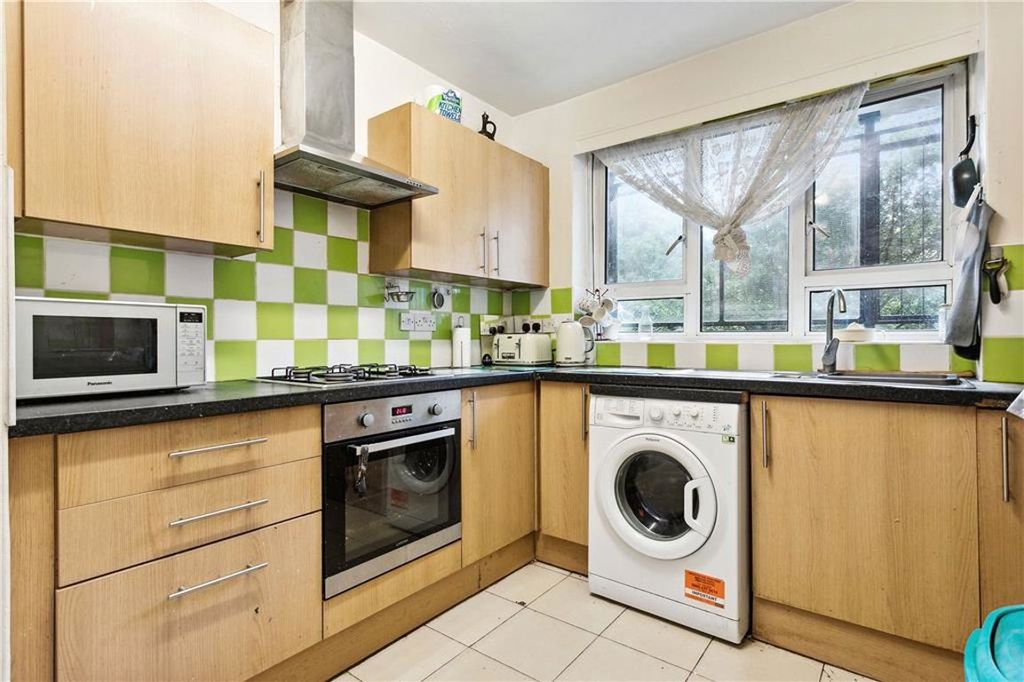 Property photo 2 of 7