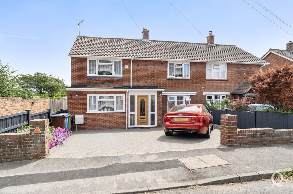 Property photo 1 of 29 69668d82-ee98-472...
