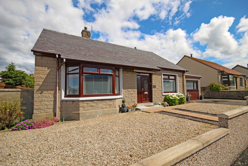 Property photo 1 of 26