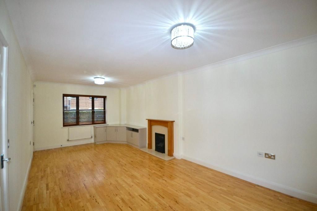 Property photo 2 of 19 Living Room