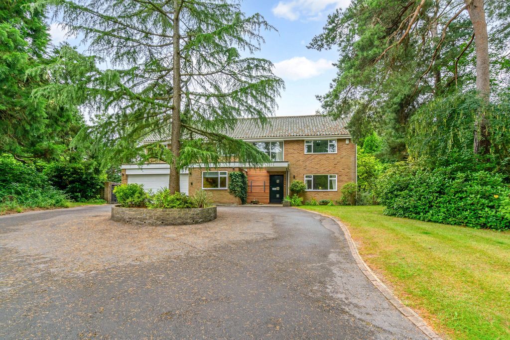 Property photo 2 of 21