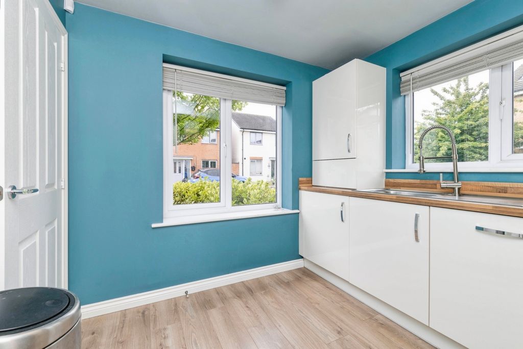 Property photo 3 of 20 Pbox-Img.Jpg