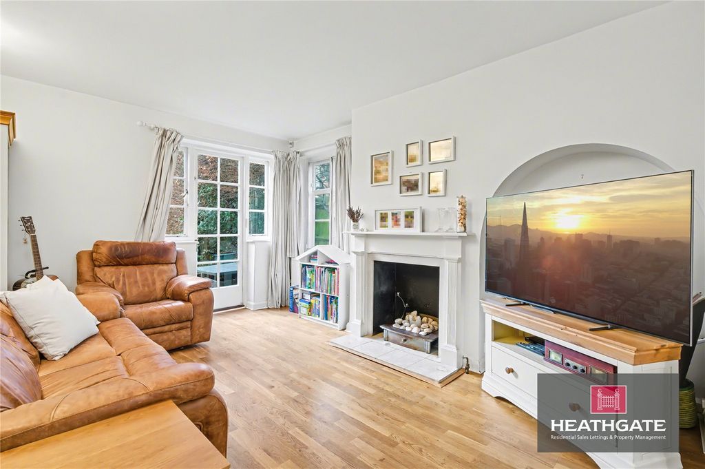 Property photo 1 of 11 Main-Image-498