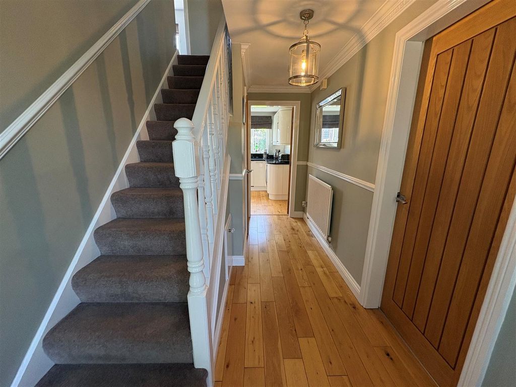 Additional image 4 of 4 bed detached house for saleHorton Street, Heckmondwike WF16