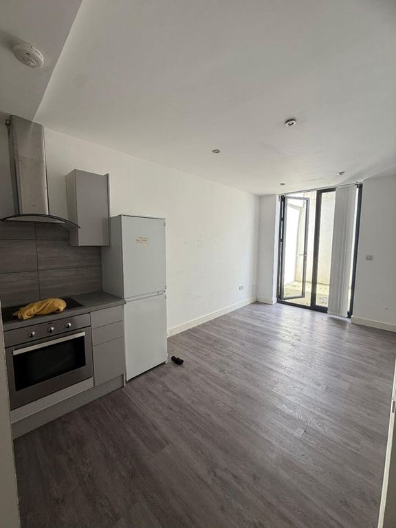 Property photo 3 of 4