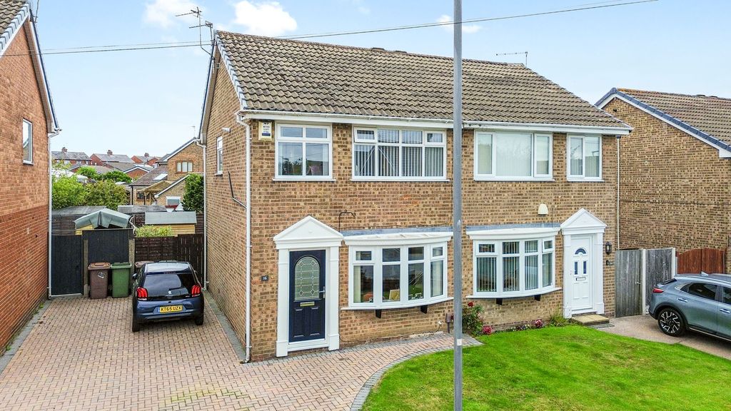 Property photo 1 of 16