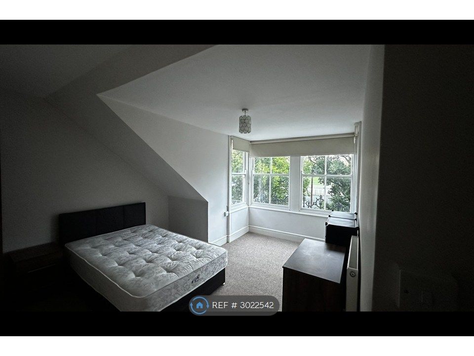 Property photo 1 of 10 Room 7