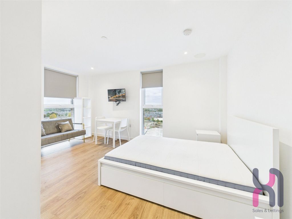 Property photo 3 of 17 Picture No. 08