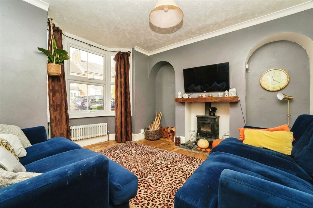 Property photo 3 of 17 Photography