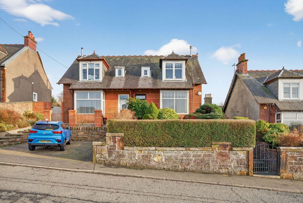 Property photo 1 of 27