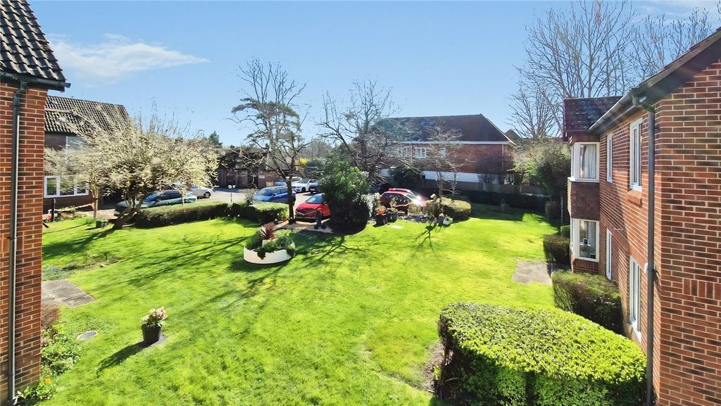 Property photo 2 of 9 Picture No. 20