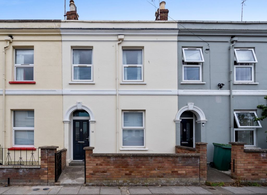 Property photo 1 of 16