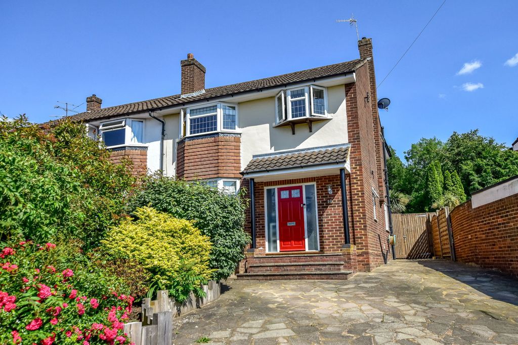 Property photo 1 of 42