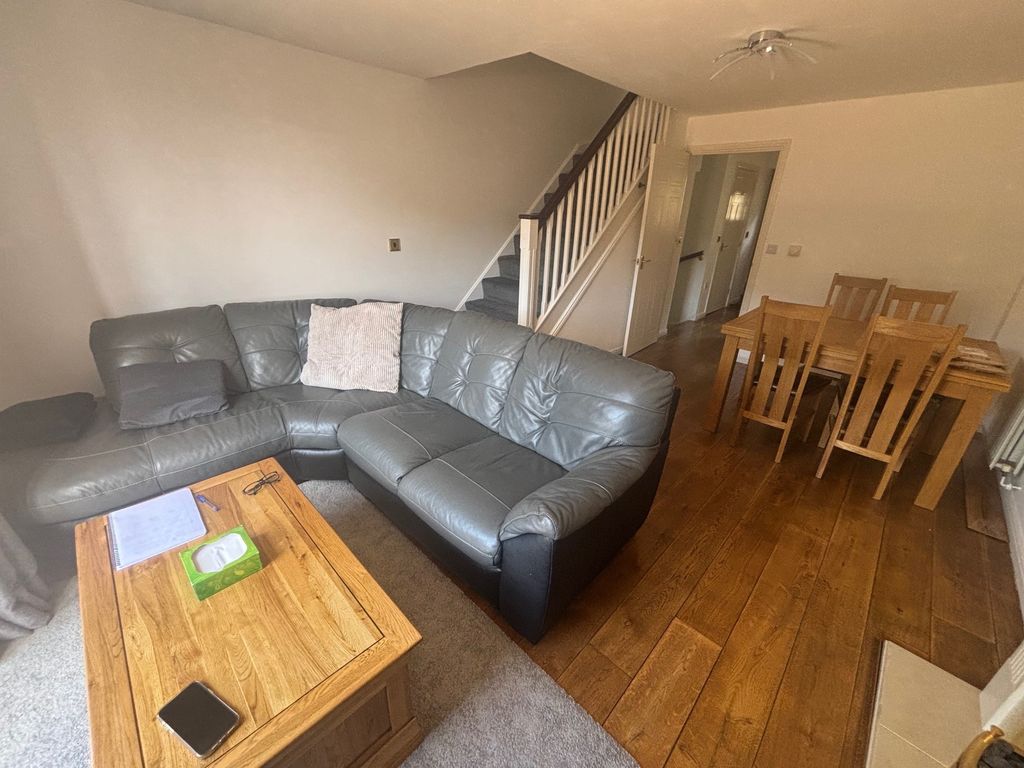 Property photo 3 of 11