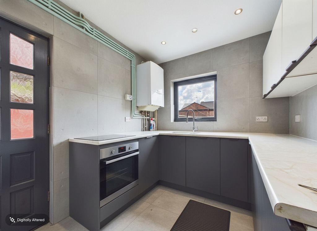 Property photo 3 of 19 Photo 3