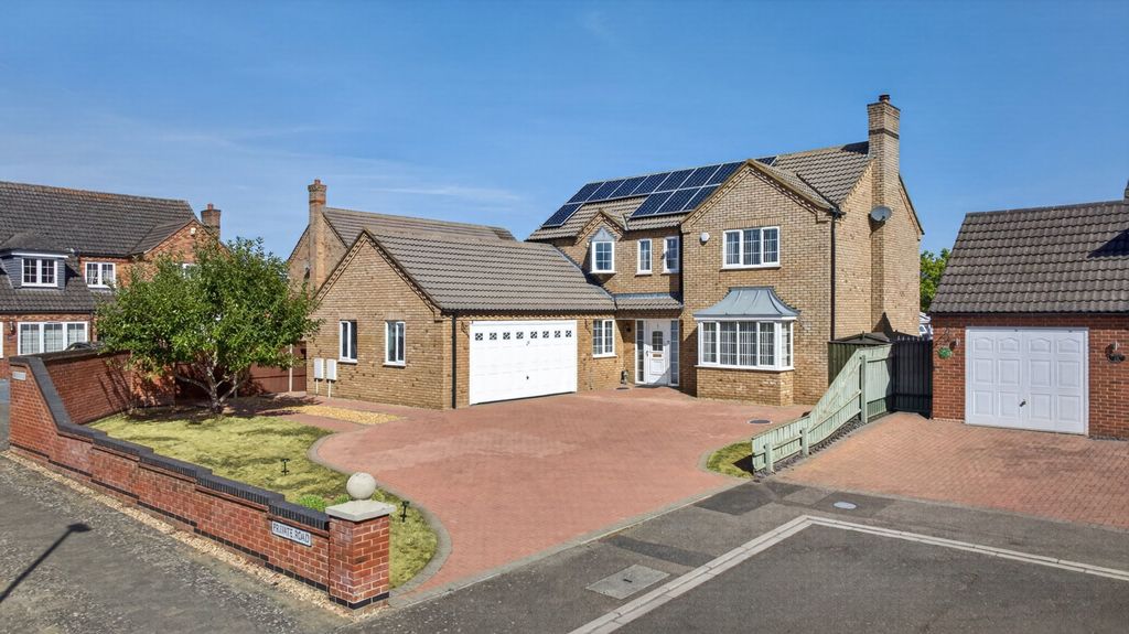 Property photo 1 of 59