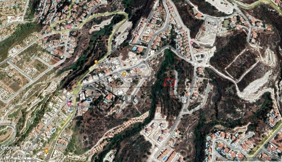 Property photo 2 of 3