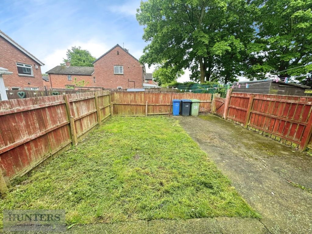 Property photo 3 of 13 Outside Space