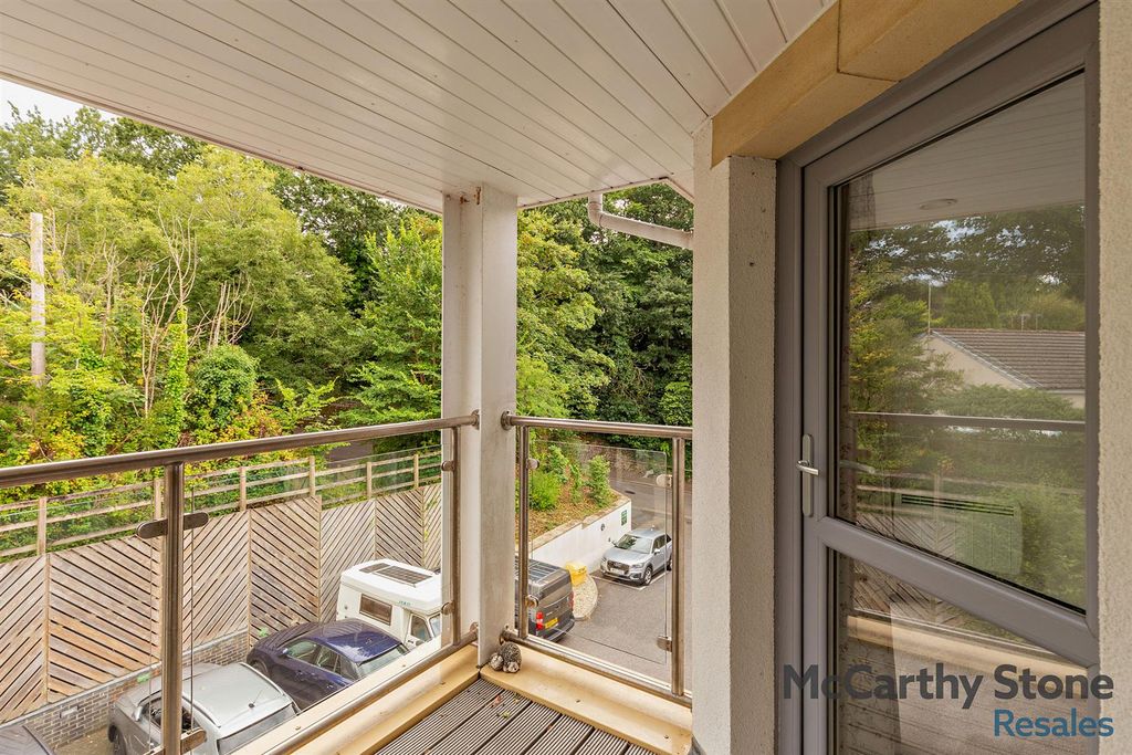 Property photo 2 of 20 Balcony: