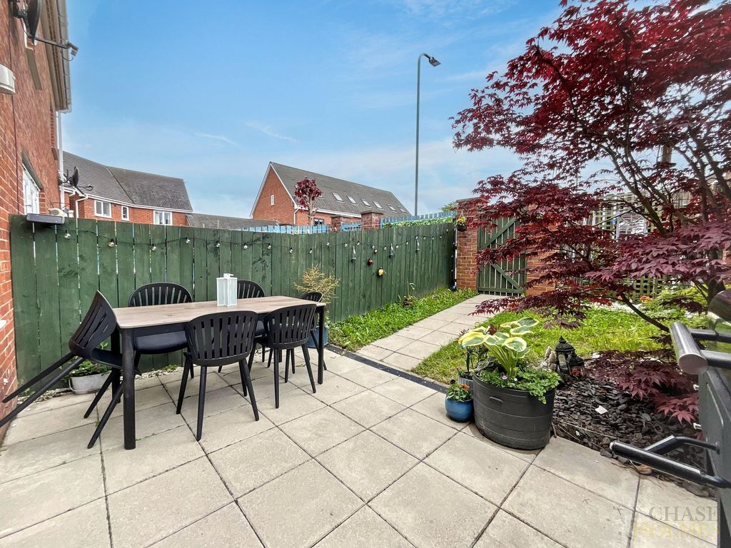 Property photo 3 of 24
