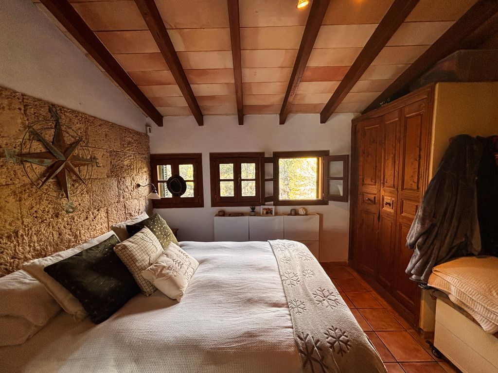 Property photo 3 of 8 3 Img_5536.Jpg