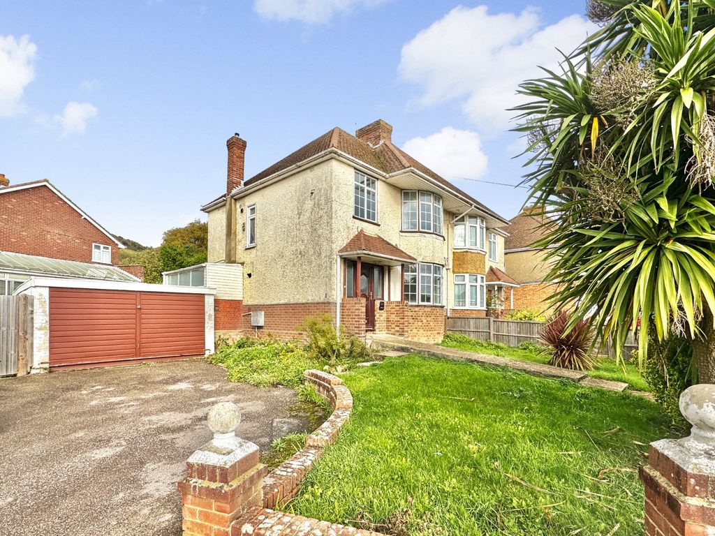 Property photo 2 of 19 Dolphins Road