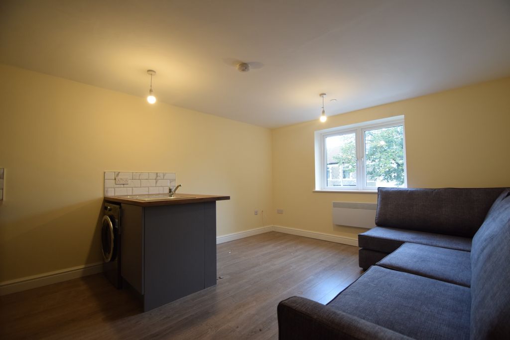 Property photo 2 of 7 Photo 2