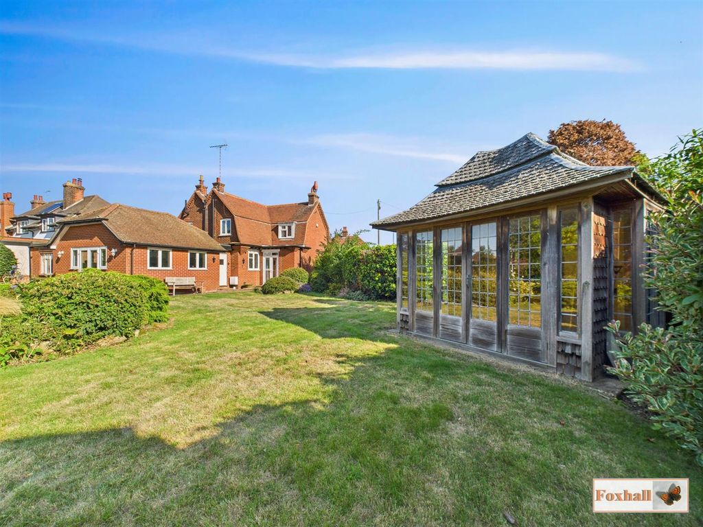 Property photo 3 of 32 Outside