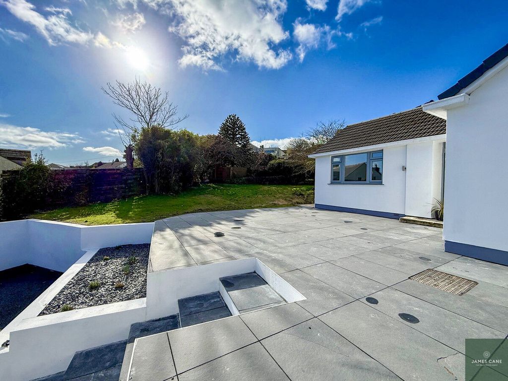 Property photo 3 of 22