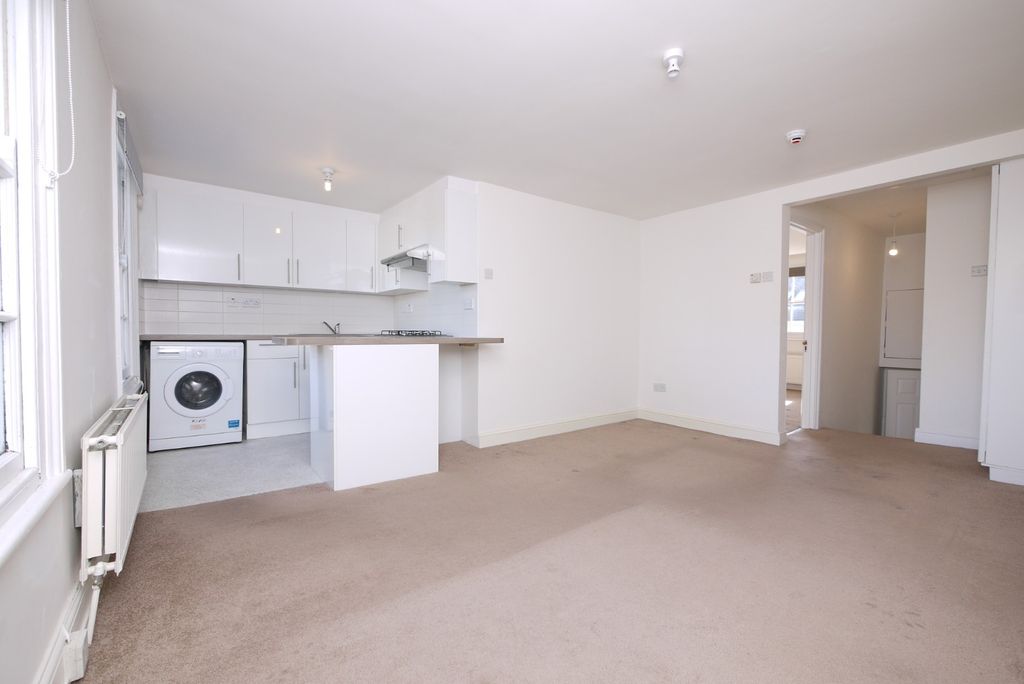 Property photo 3 of 7 5261202