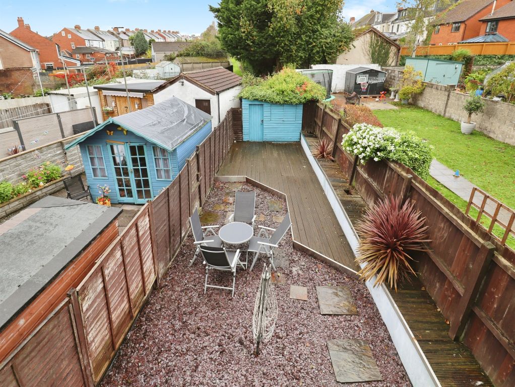 Property photo 2 of 17