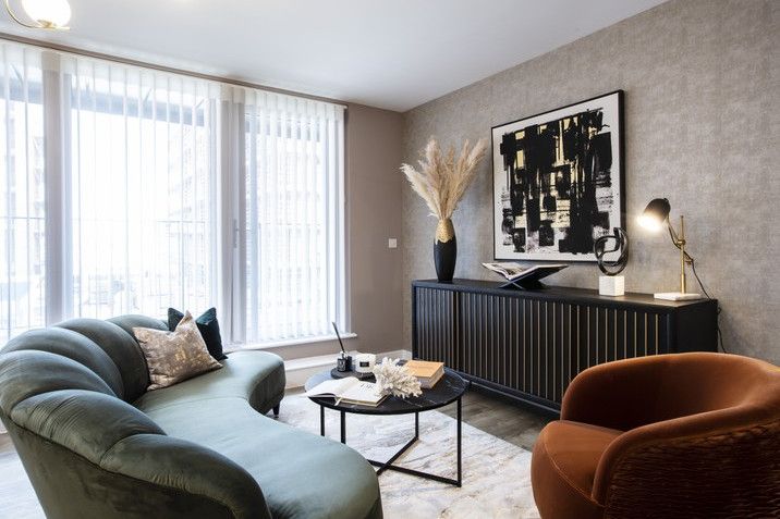 Property photo 3 of 12 Vb1964140 Www.Andrewhendry.Com43 716x515