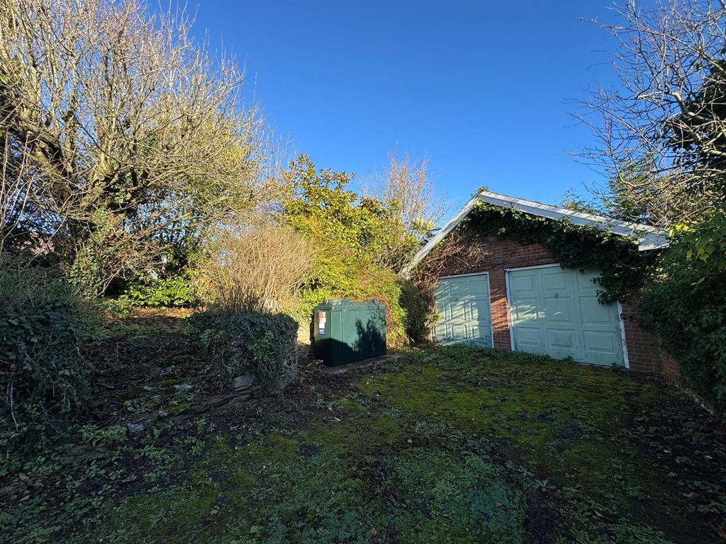 Property photo 2 of 24 Detached Double Garage