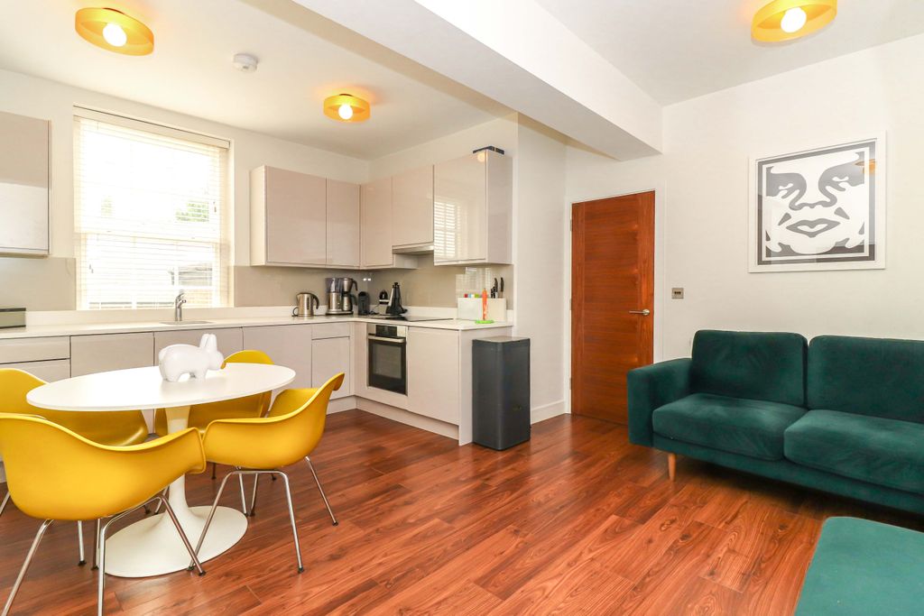 Property photo 2 of 16 Kitchen/Dining Room
