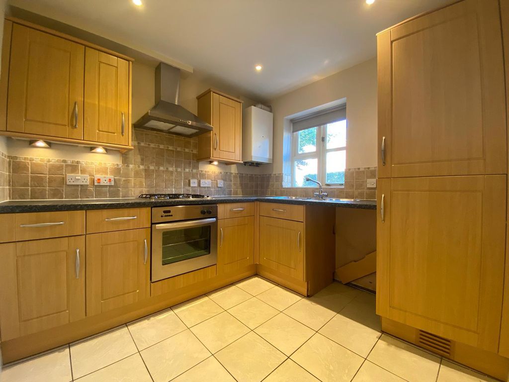 Property photo 2 of 10 Image